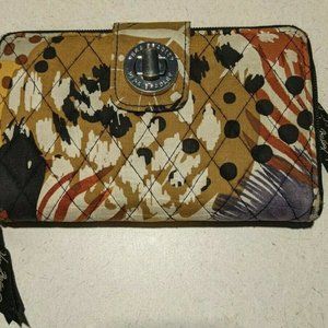 Vera Bradley Turnlock Turnkey Painted Feathers Pattern Clutch Credit Card Wallet